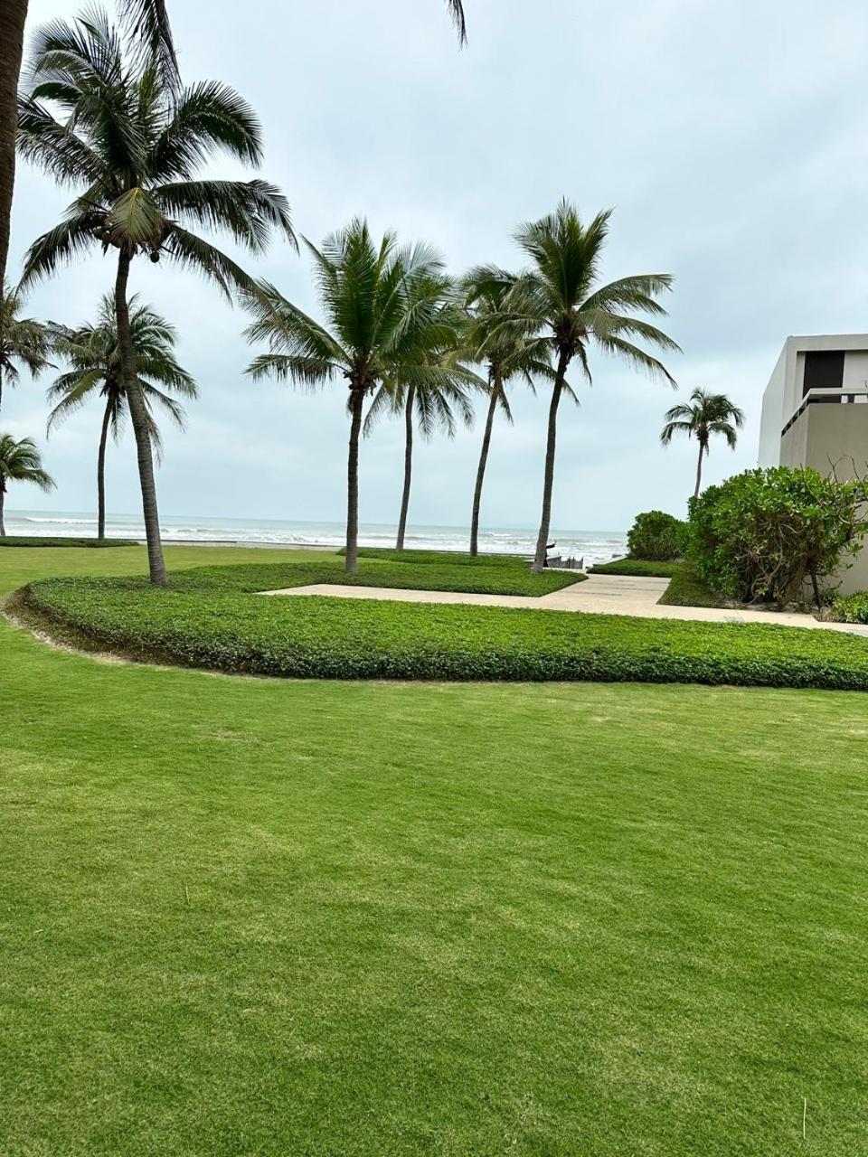 Villa Ocean View And Apartment Da Nang "Free Pick Up" Dış mekan fotoğraf