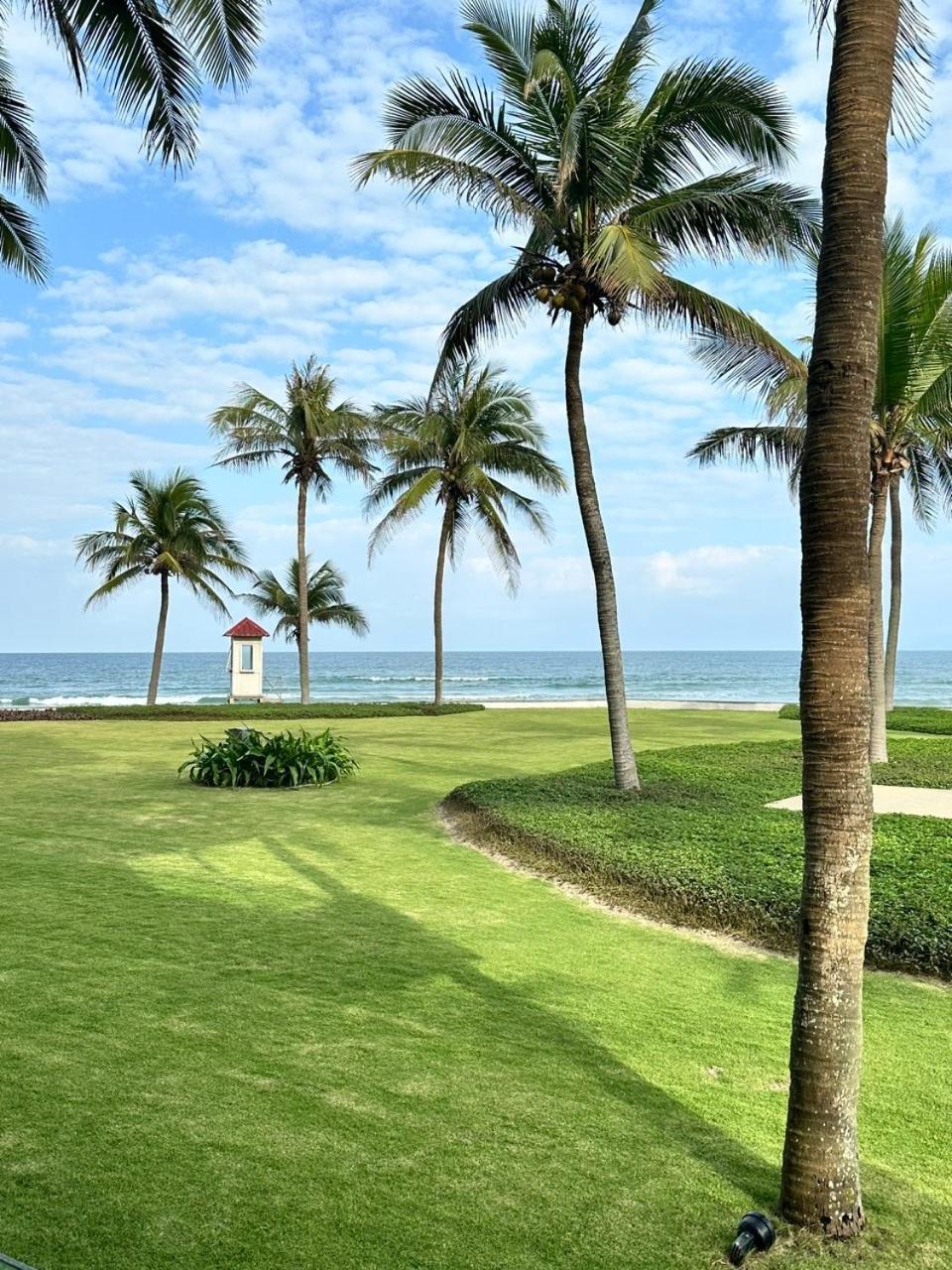 Villa Ocean View And Apartment Da Nang "Free Pick Up" Dış mekan fotoğraf